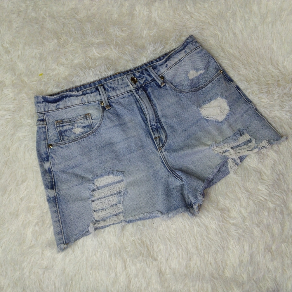 Good American Cutoff Denim Shorts In Blue254 Size 8/29 - Picture 3 of 9